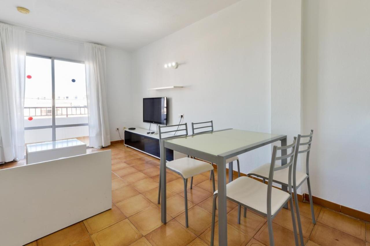 Apartamentos San Antonio Beach Esterno foto