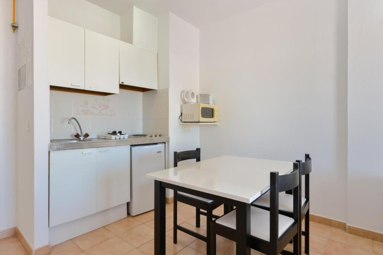 Apartamentos San Antonio Beach Esterno foto