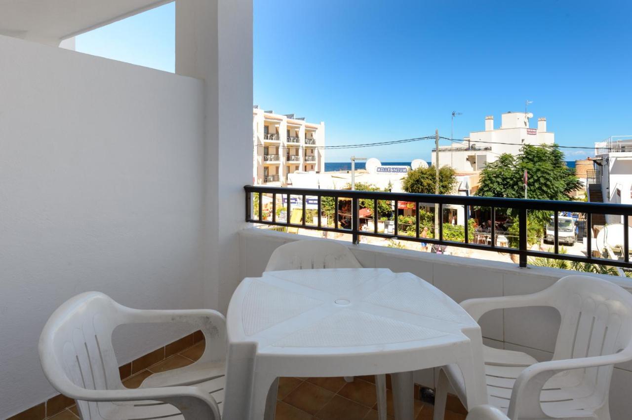 Apartamentos San Antonio Beach Esterno foto