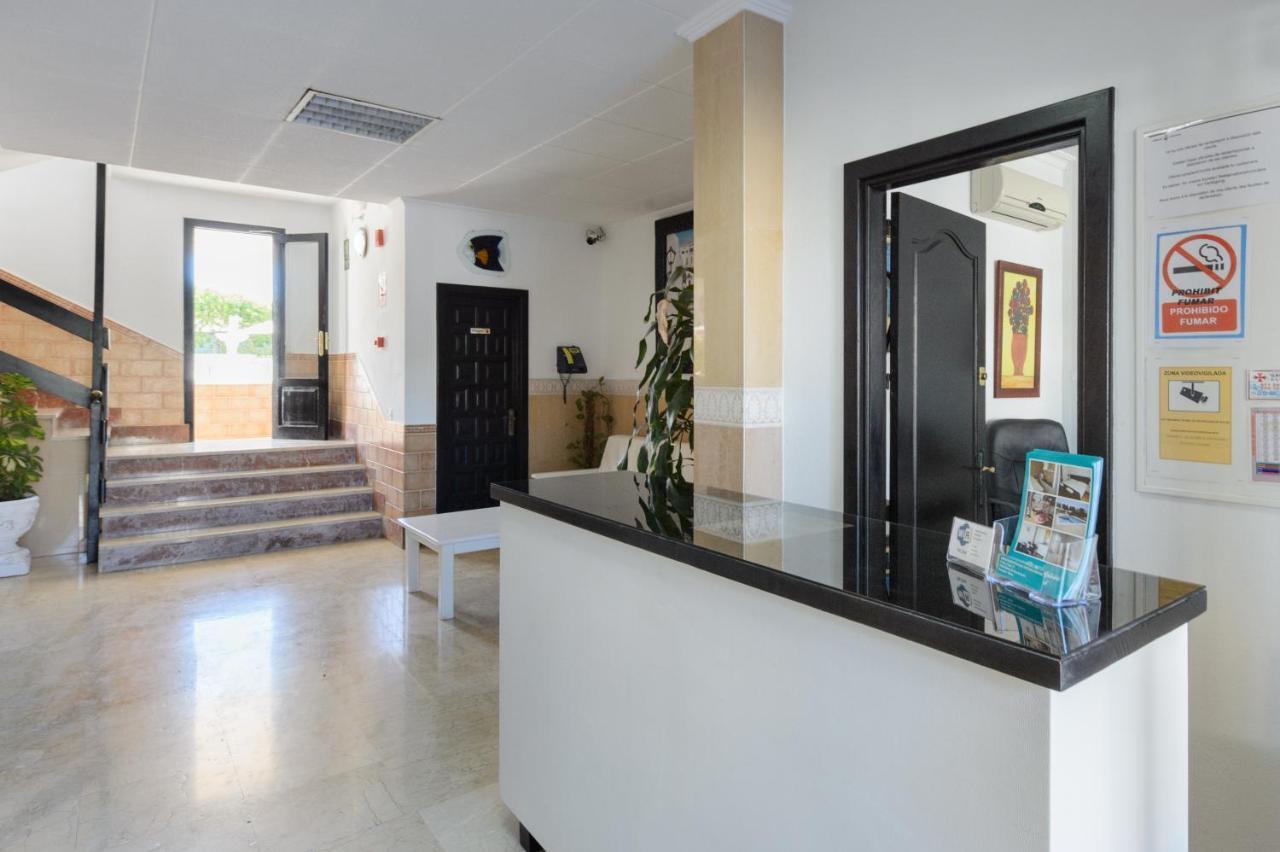 Apartamentos San Antonio Beach Esterno foto
